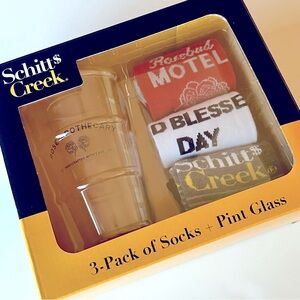 Schitt's Creek 3-Pack Socks and Pint Glass Set NEW Gift Box
